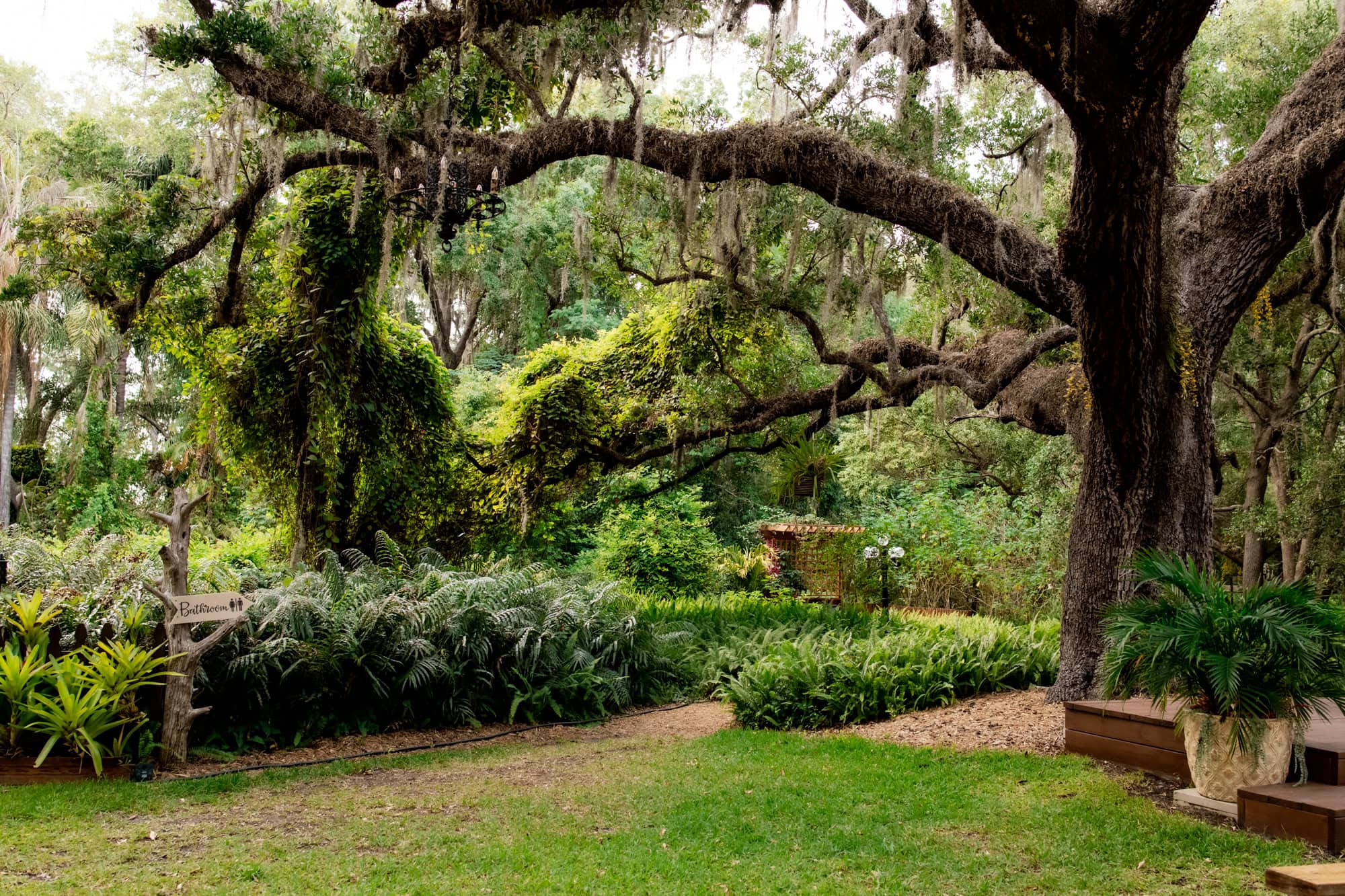 Del Favero Oasis venue, taken by orlando wedding photographer